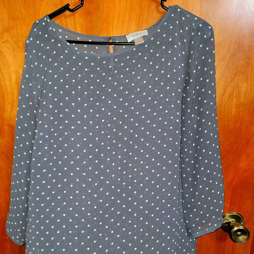 Cute Loft Blouse, this shirt is sheer, cute and comfy!! Excellent condition.